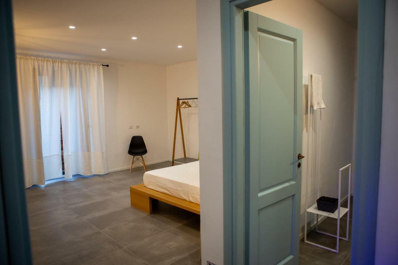 La Casetta - Rooms & Garden San Ferdinando Exterior photo